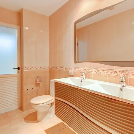 Luxury Golf By Paramount Holidays Villa